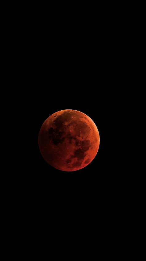 #redmoon #moon Red Moon Wallpaper, Iphone Red Wallpaper, Full Moon Day, Big Tasty, Moon Day, P Tattoo, Liver Diet, Moon Photos, Moon Drawing