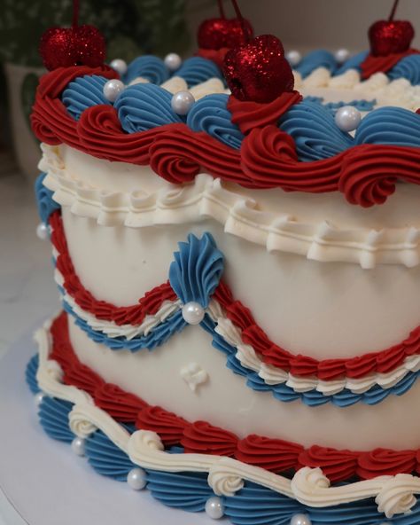 4th of July birthday 🇺🇸🎂 - Cake Details - Size: Standard 7” (2 layers) Add-ons: Red glitter maraschino cherries (edible) + pearls (edible) Red And Blue Birthday Cake, Christmas Heart Cake, Blue And Red Cake, Red And Blue Cake, Red White Blue Cake, Red White And Blue Cake, American Flag Cake, America Cake, Blue Birthday Cakes