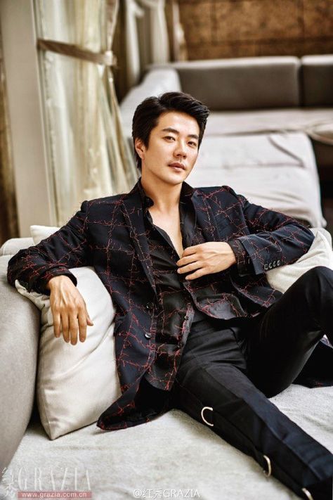 Kwon Sang Woo shows off his sophisticated look for 'Grazia' | allkpop.com Kwon Sang Woo, Lee Min Ho Songs, Yoon Sun Young, Sau Lee, Lee Byung Hun, Song Seung Heon, Korean Star, Korean Celebrities, Korean Men