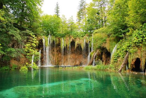 Evia Greece, Pink Waterfall, Plitvice Lakes, Cheat Meal, Visiting Greece, Travel Alone, Best Places To Travel, Greece Travel, Greek Islands