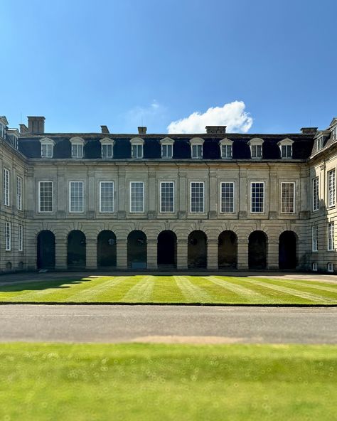 @boughton_house_official , located near Kettering in Northamptonshire, England, is an impressive country house known for its historical significance and stunning architecture. Often referred to as the “English Versailles,” Boughton House is a prime example of the opulent style associated with the French palace. This wonderful visit was organised by @heritagexplore who offers off-the-beaten-track historic houses, events, and adventures all in one place. - #historichouse #statelyhome #boughto... Boughton House, French Palace, Stunning Architecture, Stately Homes, Historic Houses, Stately Home, Historic Homes, The English, Versailles