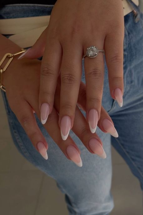 Gorgeous New Nail Ideas For 2023 Photo - davidreed.co Classy Almond Nails, Blush Nails, Simple Gel Nails, Neutral Nails, Pink Acrylic Nails, Classy Nails, Coffin Nails Designs, Short Acrylic Nails, Fire Nails