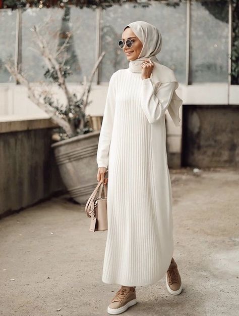 Modest Fall Outfits, Morrocan Fashion, Fashion Work Outfit, Modern Hijab Fashion, Muslim Outfits Casual, Hijabi Fashion Casual, Mode Abaya, Hijabi Style, Grey Outfit