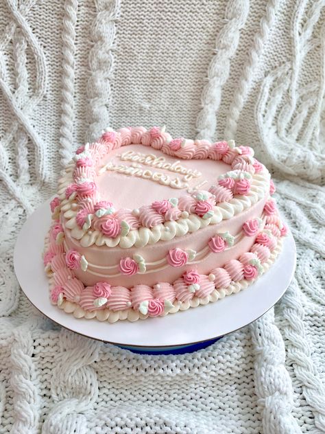 Happy Birthday Heart Cake, Heart Shaped Cakes Pink, Princess Diaries Cake, Pink And White Heart Cake, Pink Floral Cake Birthday, Simple Vintage Cake Pink, Pink Girly Cake, Pink Heart Shaped Cake, Pink Heart Birthday Cake