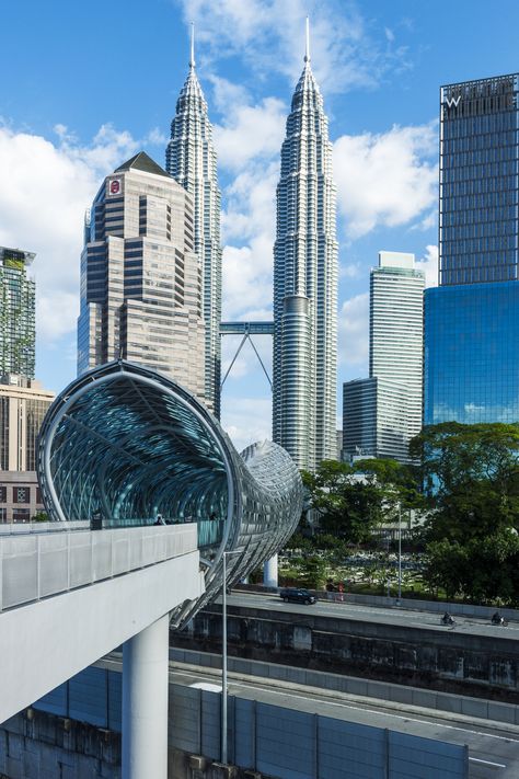 Saloma Bridge, Muslim Cemetery, Bridges Architecture, Kuala Lumpur Travel, Kuala Lumpur City, Petronas Towers, Bridge Photography, Malaysia Travel, Architecture Images