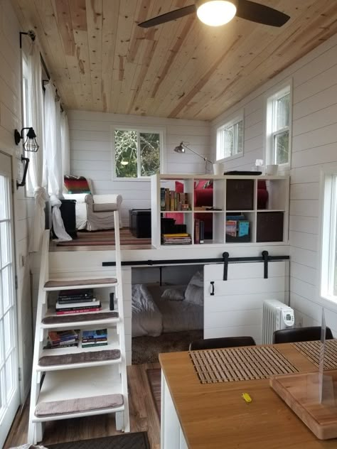 Shed Bedroom Ideas, Tiny Home Interior, She Shed Interior, Shed With Loft, Tiny House Big Living, Tiny House Luxury, Shed Interior, Shed Home, Small Tiny House