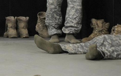 Beautiful Men In Hot Socks! on Tumblr Men Socks Suit, Military Salute, Men In Socks, Mens Socks Fashion, Hot Army Men, Army Boots, Soccer Socks, Mens Dress Socks, Boys Socks