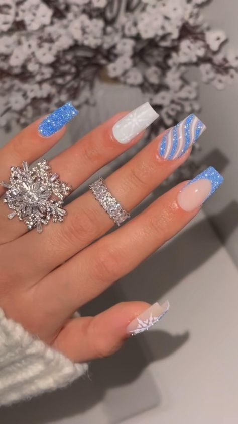 Cute January Nails, Nails Ideas Simple, January Nail, January Nail Designs, January Nails, Fancy Nails Designs, Christmas Gel Nails, Nails Design With Rhinestones, Pretty Nail Art Designs