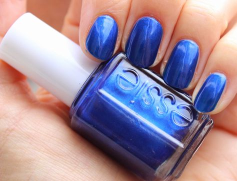 Essie Aruba Blue, Blue Beauty, Bettering Myself, Aruba, Blue Nails, Beauty Nails, Essie, Nail Tips, Nail Design