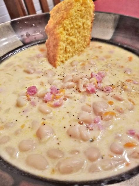 Recipe For Great Northern Beans, Northern Beans Recipe, Great Northern Beans Recipe, Bean Chowder, Soups Keto, Peach Galette Recipe, Fried Chicken Livers, Beef Chow Mein, Apple Dumpling Recipe