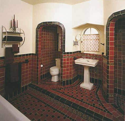 Bathroom Tile Shower Ideas, Tiles Kitchen Floor, Tiles Painting, Floor Tiles Kitchen, Bathrooms Tiles, Creative Tile, Deco Bathroom, Vintage Bathrooms, Tile Designs