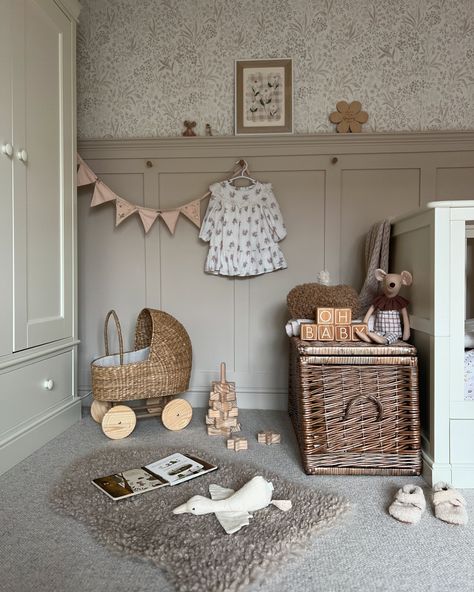 A touch of natural charm in your nursery 🧺 A wicker storage trunk is perfect for tucking away toys and keeping linens neat. Beautifully shot by @_simplestories_ #scandinursery #vintageinspired #vintageinterior #vintagedecor #curated #curatedvintage #neutralnursery #neutralnurserydecor #neutralnurseryinspo #wickertoystorage #toystorage #toystorageideas #toystoragesolution Vintage Toy Storage Ideas, Vintage Toy Storage, Nursery Toy Storage Ideas, Nursery Book Storage, Wicker Storage Trunk, Baby Baker, Toy Storage Ideas, Scandi Nursery, Nursery Book