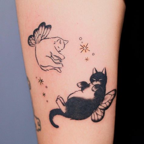 Over Everything Tattoo, Family Over Everything Tattoo, Everything Tattoo, Tattoo Gato, Miniature Tattoos, Cat Tattoo Design, Family Over Everything, Black Cat Tattoos, Epic Tattoo