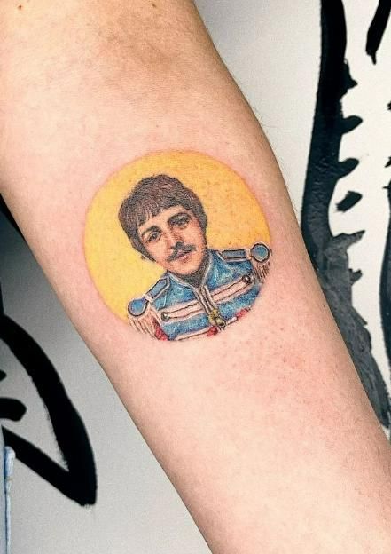 17 Amazing Paul McCartney Tattoos - NSF - Magazine Beatles Inspired Tattoos, History Of Music, A Tattoo, Paul Mccartney, No Me Importa, Tattoos And Piercings, Music Bands, Paw Print Tattoo, The Beatles