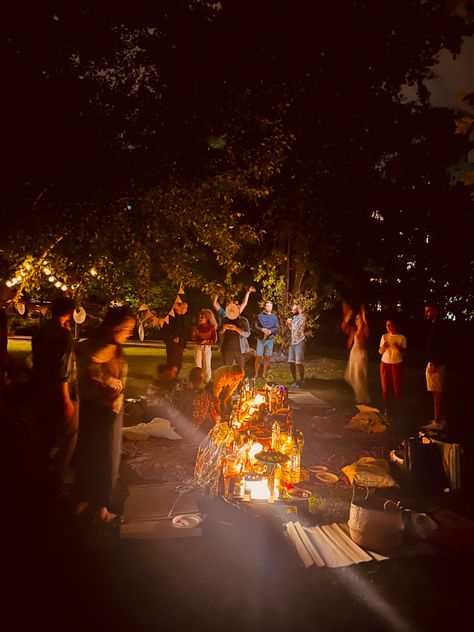 Witchy Picnic Aesthetic, Styled Picnic, Midnight Picnic, Gothic Picnic, Fairy Birthday Themes, Angel Wedding, Group Shoot, Night Picnic, Bachelorette Inspo