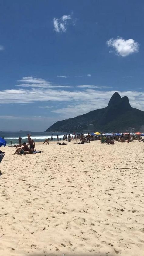 Rio Video, Brazil Vacation, Instagram Food Pictures, Brazil Culture, Ipanema Beach, Airport Aesthetic, Dream Video, Beach Video, Vacation Video