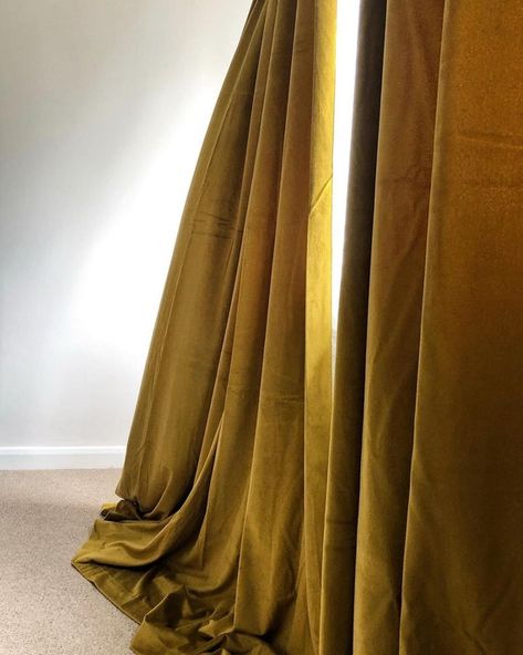 Hey, I found this really awesome Etsy listing at https://www.etsy.com/listing/929771916/velvet-curtain-37-color-options-lining Blue And Gold Curtains, Velvet Curtains Bedroom, Custom Curtain Rods, Victorian Curtains, Curtains Classic, Luxury Embroidery, Drapes For Living Room, Dining Room Curtains, Pocket Window