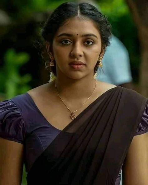 Lakshmi Menon, Beautiful Dresses Short, Long Hair Girl, Beauty Women, Saree, Beauty, Quick Saves, Black