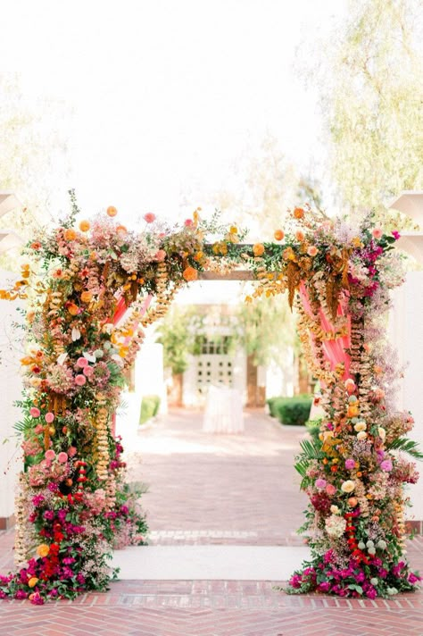 Lua & Chetan know how to throw one incredible party and look absolutely breathtaking and carefree while doing it. Feathered Arrow Events planned an incredible urban garden wedding in downtown LA that’s bursting with vibrant colors and beautifully blending Indian traditions with a modern twist. Floral Arch Wedding, Indian Wedding Ceremony, Traditional Indian Wedding, Ceremony Arch, Floral Arch, Hindu Wedding, Indian Wedding Decorations, Outdoor Wedding Ceremony, Wedding Mood