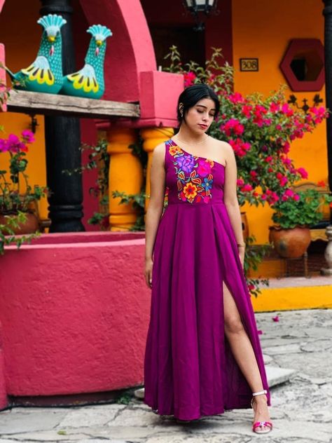 Lilies Embroidered Mexican Dress. Long Handmade Dress for Party. Floral Embroidered Dress. Typical Mexican Artisan Dress. May 5th - Etsy Mexican Theme Party Outfit, Mexican Bridesmaid Dresses, Mexican Fiesta Dresses, Mexican Style Dresses, Mexican Inspired Wedding, Mexico Dress, Mexican Quinceanera Dresses, Mexican Themed Weddings, Quinceañera Dresses