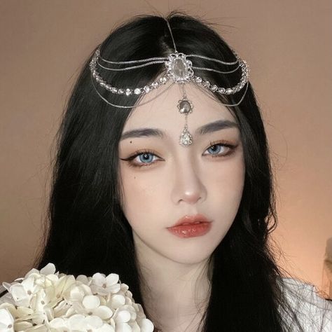 Chinese Traditional Jewelry Hair Accessories, Forehead Accessories, Chinese Headpiece, Wire Headpiece, Halloween Party Photo, Library Inspiration, Rhinestone Headpiece, Princess Hair, Hair Jewels