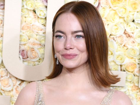 The 6 Biggest Hair Color Trends for 2024, According to the Pros | Vogue Emma Stone Copper Hair, Emma Stone Golden Globes 2024, Golden Auburn Hair Color, Emma Stone 2024, Emma Stone Short Hair, Cool Auburn Hair, Taylor Richardson, Emma Stone Red Hair, Emma Stone Hair Color