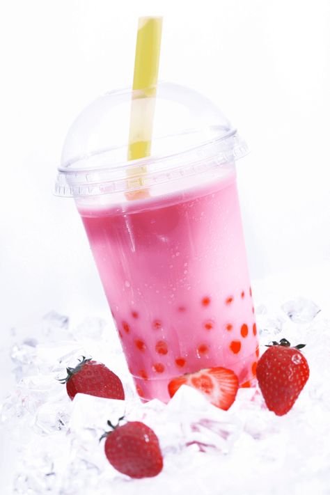 Strawberry Boba Recipe, Strawberry Milk Tea Recipe, Strawberry Boba Tea, Strawberry Milk Tea, Milk Tea Recipe, Strawberry Boba, Boba Smoothie, How To Store Strawberries, Simple Sugar Syrup