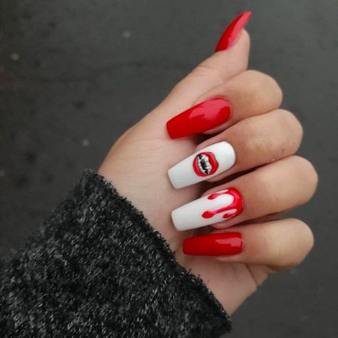 Vampire Lips Nail Art, Vampire Diary Inspired Nails, Lips Nail Art Designs, Lips Nail Design, Red And White Halloween Nails, Nails With Lips Design, Tvd Nails Ideas, Lip Nail Designs, Lips Nails Designs