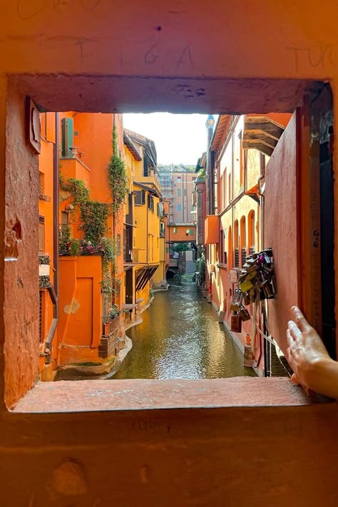 Bologna Italy Photo Ideas, Bologna Photo Ideas, Bologna Italy Aesthetic, Italy Girl, Italy Restaurant, San Domenico, Bologna Italy, Vacation Photography, Italy Map