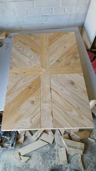 Pallet Table Top Diy, Furniture From Pallets, Table Top Patterns Wood, Coffee Table Top, Coffee Tables Diy, Table Made From Pallets, Pallet Wood Table, Table Top Patterns, Table Tops Ideas