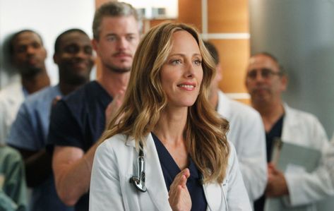 Grey's Anatomy: Season 14; Former Castmember Returning to ABC Series - canceled + renewed TV shows - TV Series Finale Teddy Altman, Kim Raver, Greys Anatomy Couples, Anatomy Images, Greys Anatomy Facts, Greys Anatomy Episodes, Grays Anatomy Tv, Greys Anatomy Characters, Fall Tv