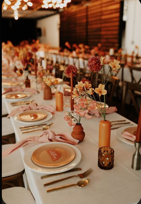 Muted Autumn Wedding, Wedding Aisle Flowers And Candles, Civil Wedding Party, Modern Chic Wedding Decor, Birthday Table Setting Ideas, Modern Autumn Wedding, Mix Match Wedding, Desert Inspired Wedding, 21 Diner