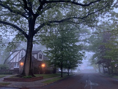 Misty Weather, Small Town Aesthetic, Town Aesthetic, Smell Of Rain, Nostalgia Aesthetic, Horror Themes, Season Of The Witch, Autumn Scenery, Perfect Weather