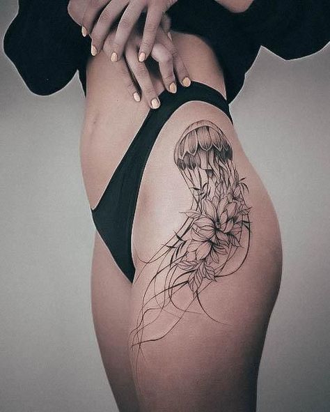 Jellyfish Tattoos For Women, Medusa Animal, Feminine Hand Tattoo, Thigh Tattoo Ideas, Side Hip Tattoos, Animal Tattoos For Women, Hand Tattoo Ideas, Side Thigh Tattoos, 16 Tattoo