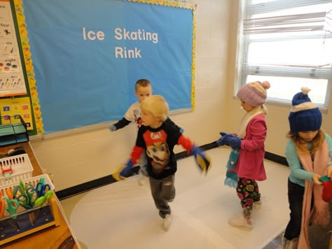 Ice Theme Preschool, Ice Skating Dramatic Play, Dramatic Play Bulletin Board, January Dramatic Play, Snow Dramatic Play, Pizza Shop Dramatic Play, Winter Dramatic Play, Eyfs Curriculum, Winter Study