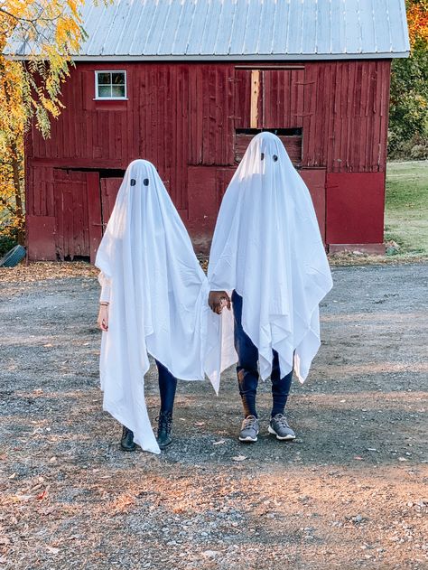 Kathleen's Fashion Fix: BOO! // Couples Homemade Ghost Costumes Sheet Ghost Halloween Costume, Sheet Ghost Costume Diy, Diy Sheet Ghost Costume, Ghost Costume Couple, Homemade Ghost Costume, Cute Ghost Costume For Women, Diy Adult Ghost Costume, Ghost Diy Costume, Adult Ghost Costume Woman