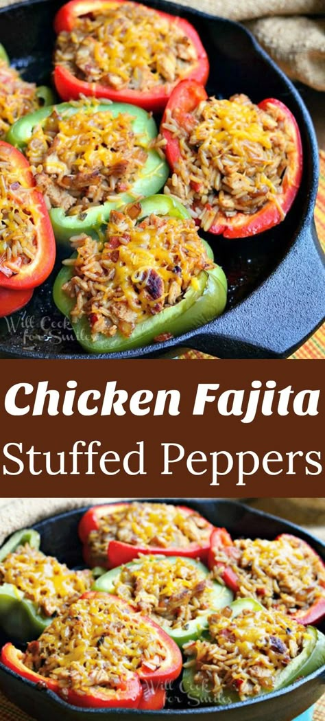 Bell Peppers Stuffed, Stuffed Bell Peppers Chicken, Green Pepper Recipes, Stuffed Peppers With Rice, Stuffed Peppers Recipe, Bell Pepper Recipes, Chicken Fajita, Green Peppers, Spanish Rice