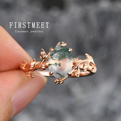 Leaf Diamond Ring, Creative Engagement Rings, Green Engagement Rings, Agate Wedding Ring, Engagement Ring Oval Cut, Diamond Ring Vintage, Nature Engagement Ring, Pretty Engagement Rings, Nature Inspired Engagement Ring