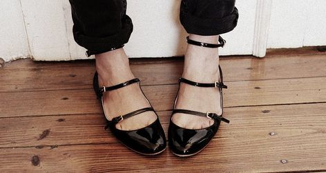 Edgy Classic, Closet Clothing, Strap Flats, Ankle Strap Flats, Closet Door, Girly Shoes, Fabulous Shoes, Alexa Chung, Eclectic Style