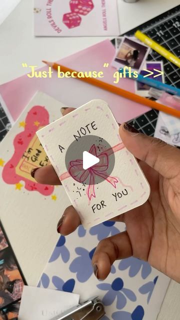 Best Friend Dairy Ideas, Best Friends Diary Ideas, Handmade Gifts For Bestie Birthday Diy, Birthday Handmade Gifts Friends, Craft For Bestie, Card Decorations Ideas, Diy Sister Christmas Gifts, Handmade Gifts For Best Friend Birthday Diy, Birthday Gift Ideas Diy Creative