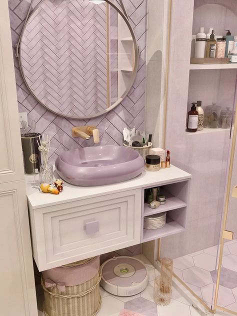 Latest bathroom design ideas Purple Bathroom Aesthetic, Mini Bathroom Design, Mini Bathroom, Purple Home Decor, Purple Bathrooms, Compact Bathroom, Purple Interior, Bathroom Design Ideas, Purple Home