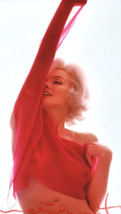 Bert Stern Marilyn Monroe, Marilyn Monroe Life, Bert Stern, Photograph Album, Candle In The Wind, Norma Jean, Sheer Fabrics, Marilyn Monroe, Diva