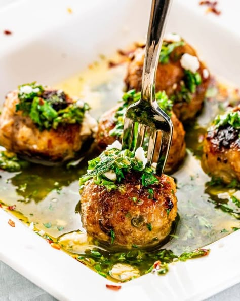 Chimichurri Meatballs, Meatballs With Sauce, Best Ground Beef Recipes, Meal Prep On Fleek, Jo Cooks, Tasty Meatballs, Chimichurri Sauce, Superbowl Snacks, Minced Meat