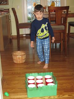 Egg toss - This site has great Easter party games. These are perfect for home or classroom parties. (different cup color) @lilyg21 Easter Games For Kids, Easter Party Games, Easter Preschool, Easter Games, Kids Games, Easter Dinner, Easter Activities, Easter Time, Easter Brunch