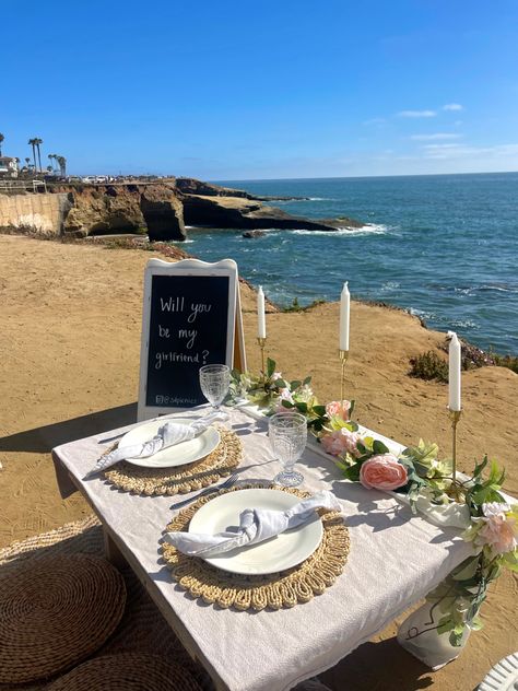 Beach Girlfriend Proposal, Will You Be My Girlfriend Proposal Ideas Beach, Will You Be My Girlfriend Picnic, Picnic Promposal, Will U Be My Girlfriend Proposal, Be My Gf Proposal Ideas, Will You Be My Gf, Be My Girlfriend Proposal Ideas, Girlfriend Proposal Ideas