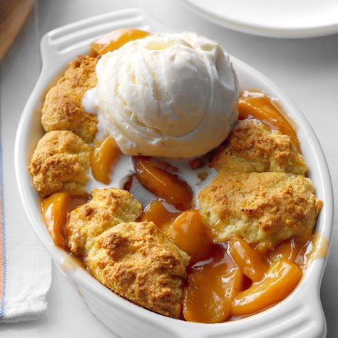 Easy Peach Desserts, Desserts Peach, Nectarine Cobbler, Desserts For Two, Southern Peach Cobbler, Recipe For 1, Small Batch Baking, Recipe For 2, Cake Mug