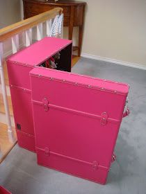 Fashion Plate: Fantastic Barbie Closet Barbie Organization Ideas Storage, Barbie Organization Ideas, Doll Clothes Storage Ideas, Barbie Storage, Barbie Organization, Barbie Closet, Doll Storage, Doll Closet, Barbie Wardrobe