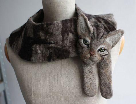 felted-animal-scarves-celina-celina-maja-debowska-celapiu-5 Animal Scarf, Fox Scarf, Cat Scarf, Wool Animals, Tiny Kitten, Fall Scarves, Felted Scarves, Scarf Design, Felted Wool