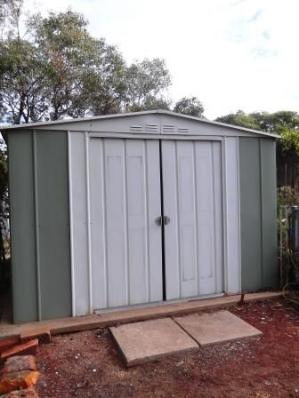 Don’t fight with the sliding doors on your garden shed when the door glides break. It is so easy to change shed door glides when you know how to do it! Sliding Shed Door, Shed Makeover, Shed Door, Shed Building Plans, Shed Doors, We Shed, Backyard Sheds, Metal Shed, Diy Greenhouse