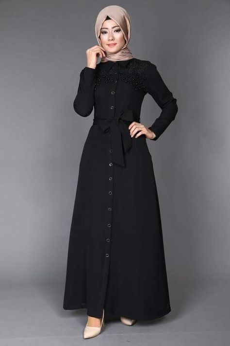 Coat Burkha, Long Skirt Suits For Women, Naqab Design, Burkha Designs Black, Denim Abaya, Burkha Designs, Black Abaya Designs, Long Blouse Designs, Moslem Fashion